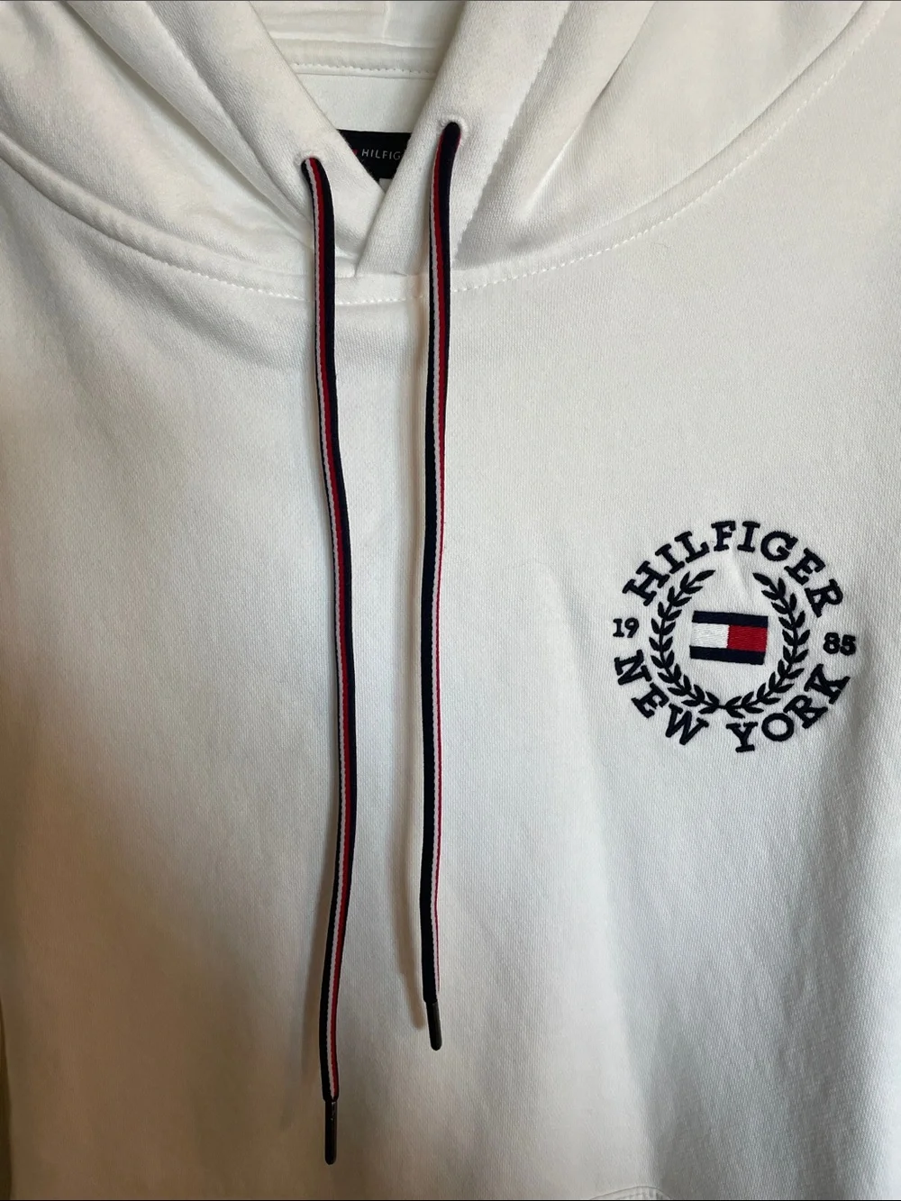 Tommy Hilfiger White Logo Pullover Hoodie with Contrast Drawstrings
